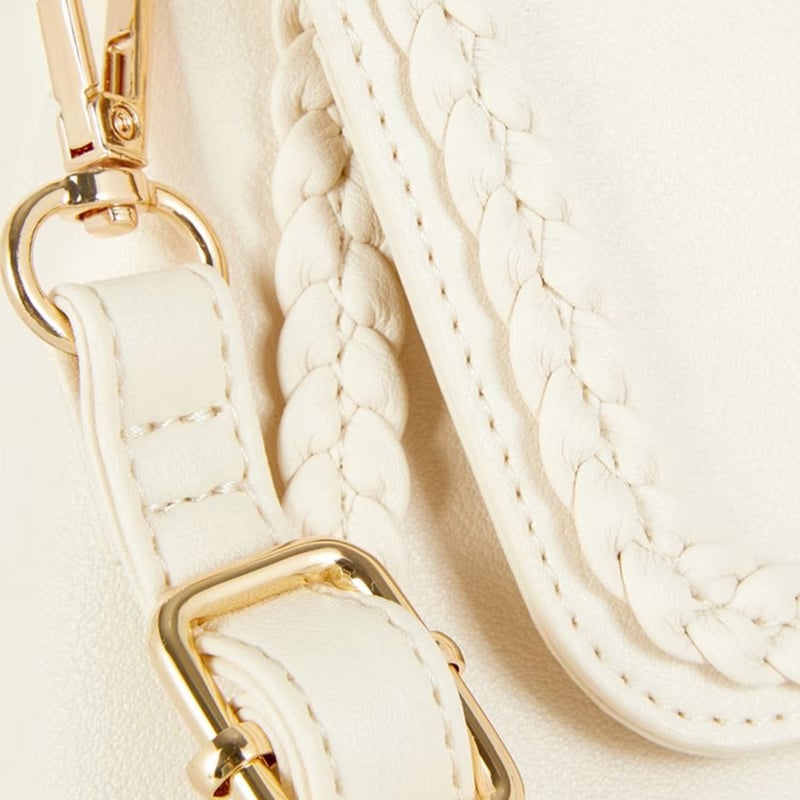 Crossbody bag with braid